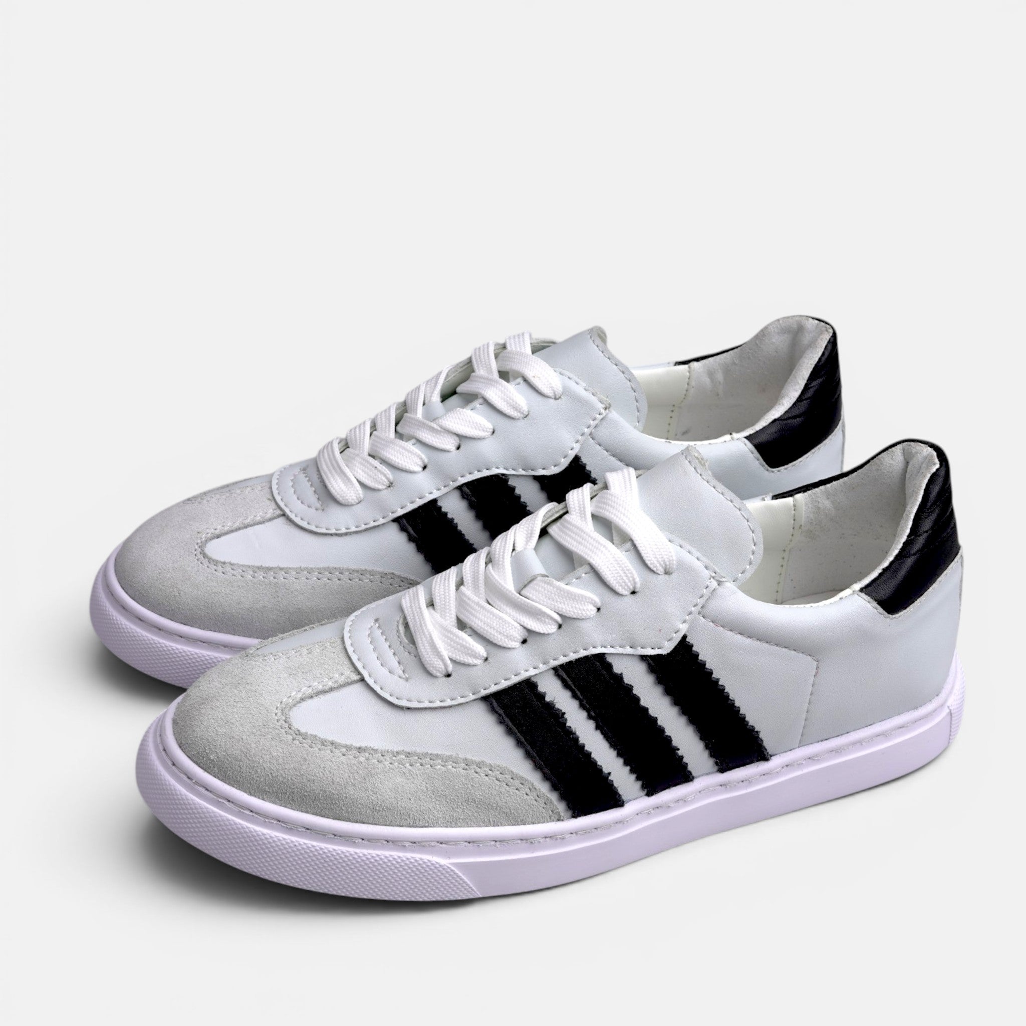 Volzak 714 Basket en cuir Noir