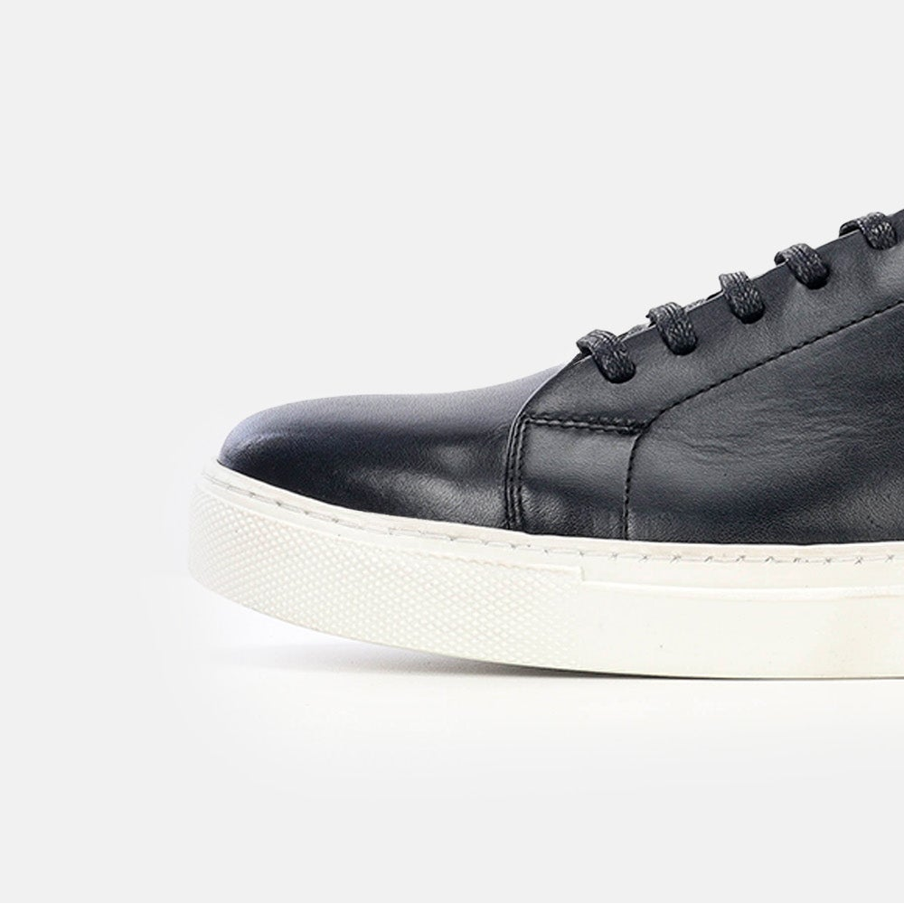 Volzak 5334 Black Leather Sneakers