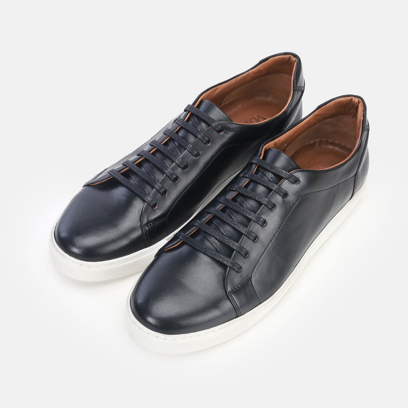 Volzak 5334 Black Leather Sneakers