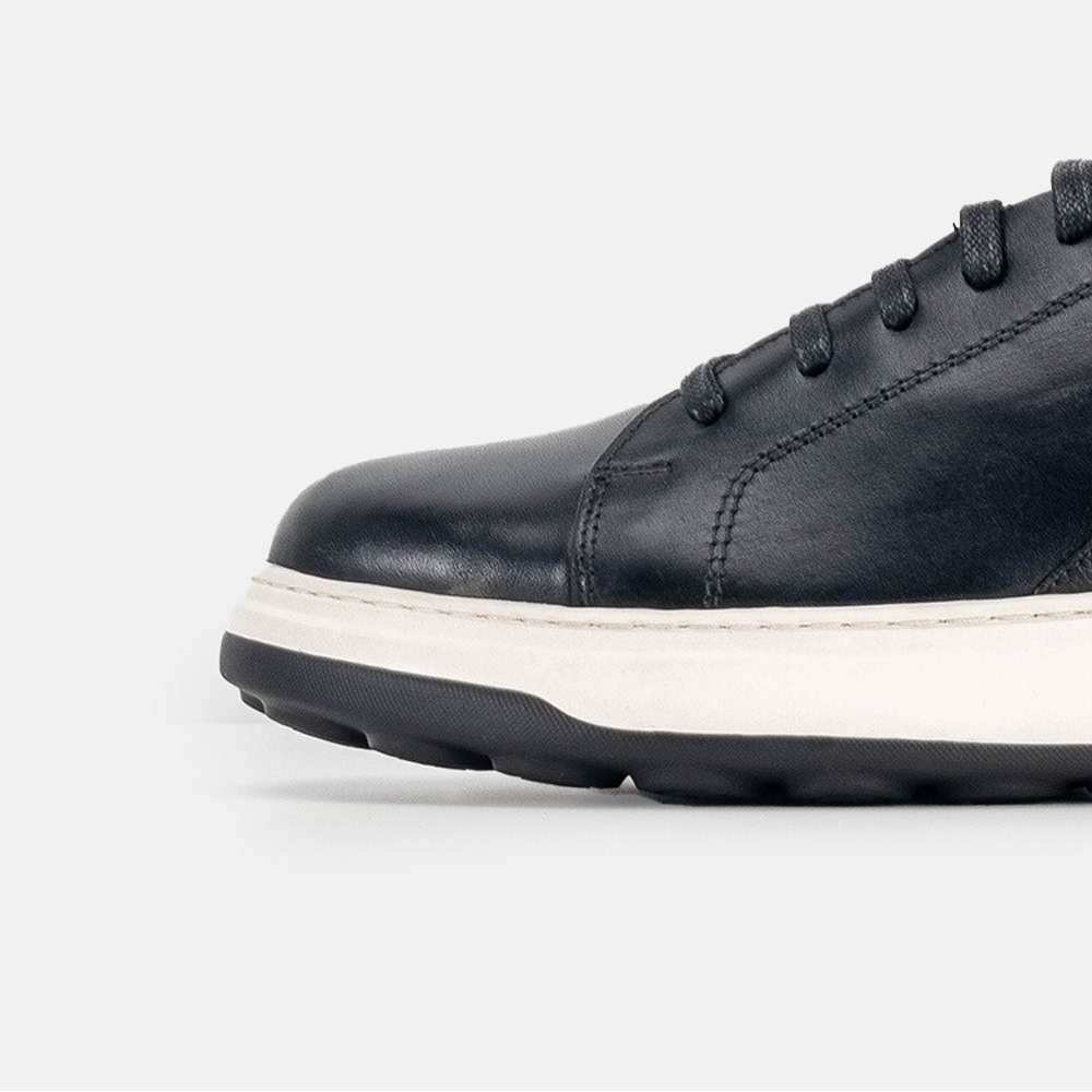 Volzak 6092 leather sneaker Black