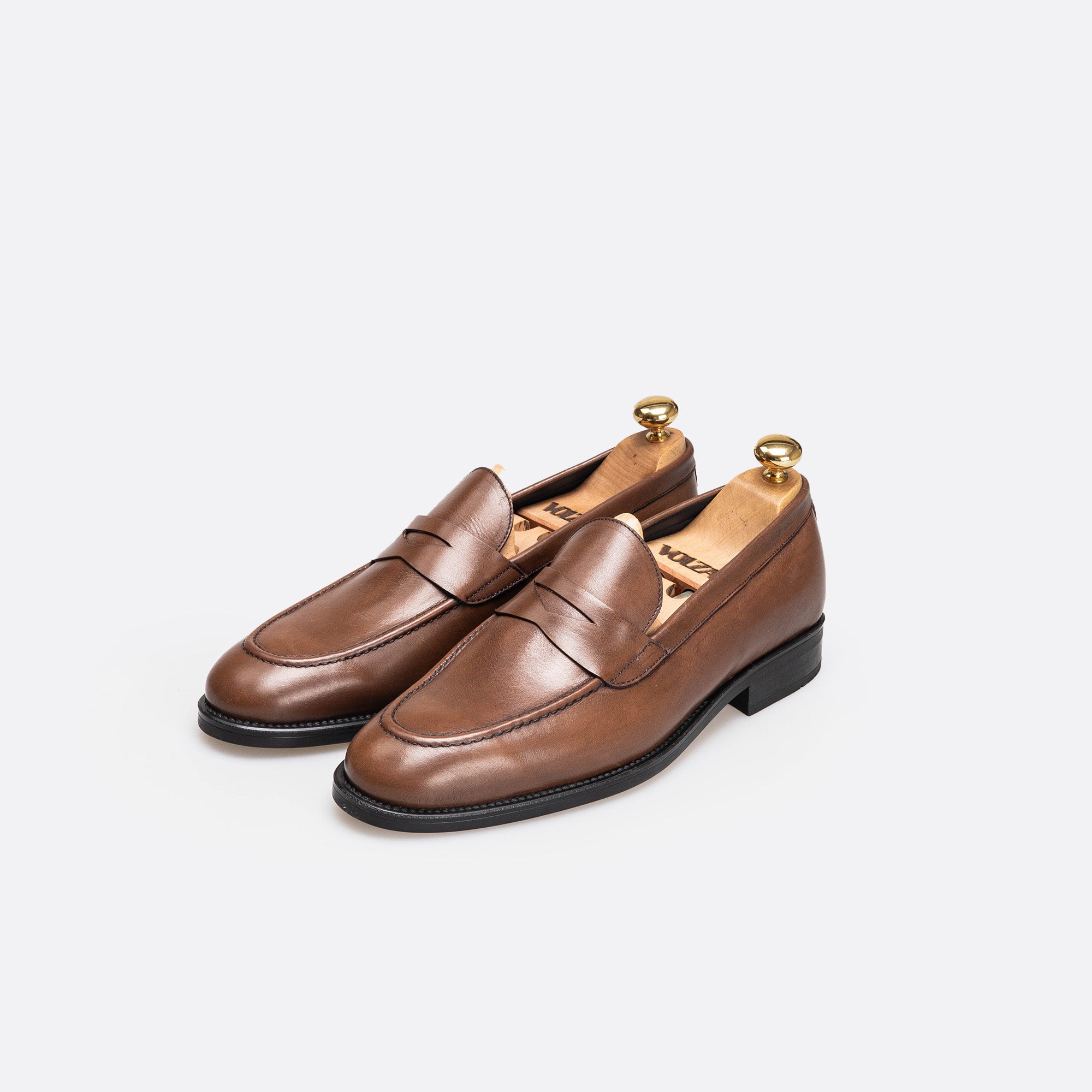 '''3165 Chaussure en cuir Marron