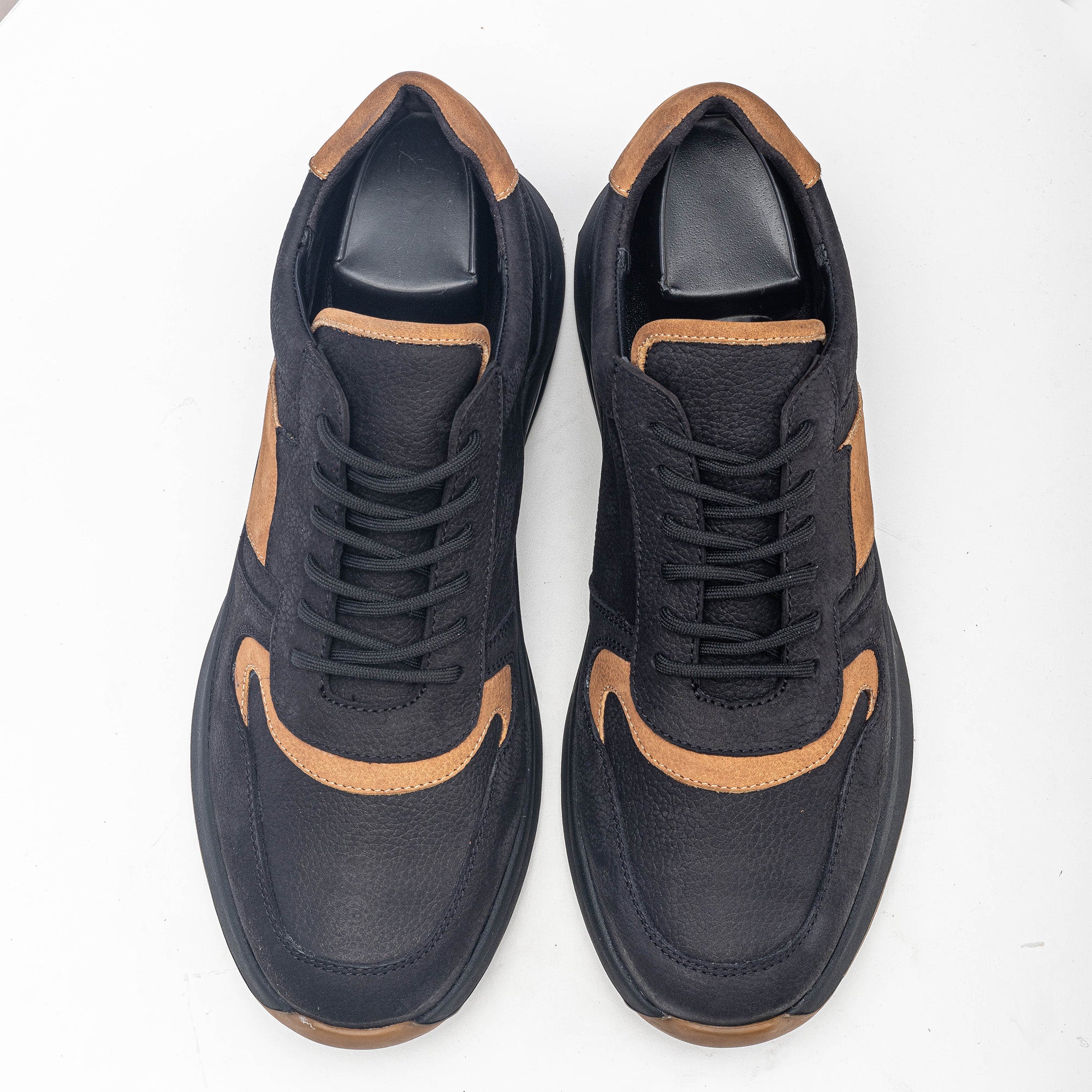 '''''3038 Basket en nubuck Noir Camel