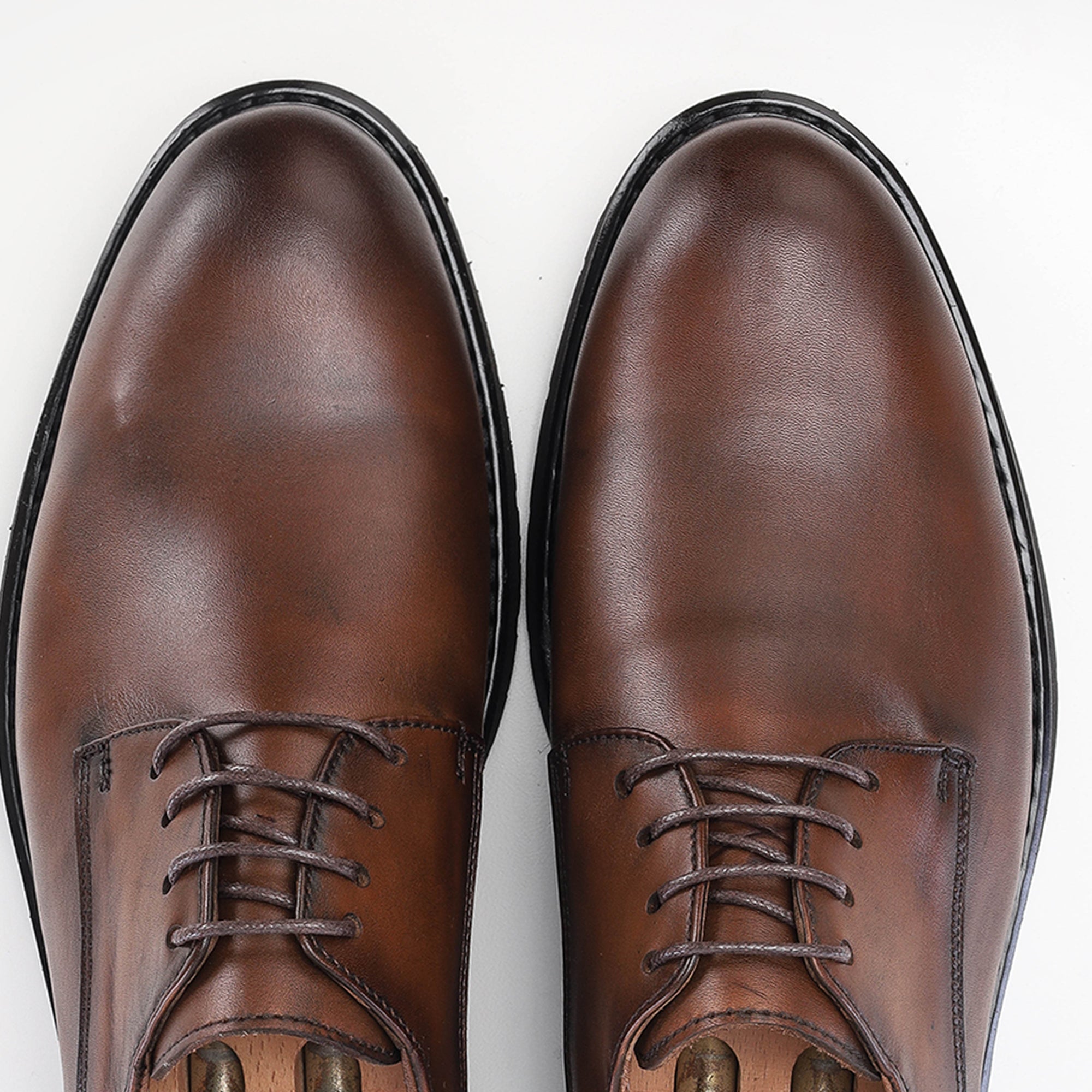 '''5165 chaussure cuir marron vintage