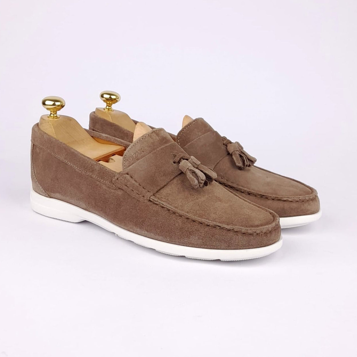 Volzak 011 Mocassin en daim taupe