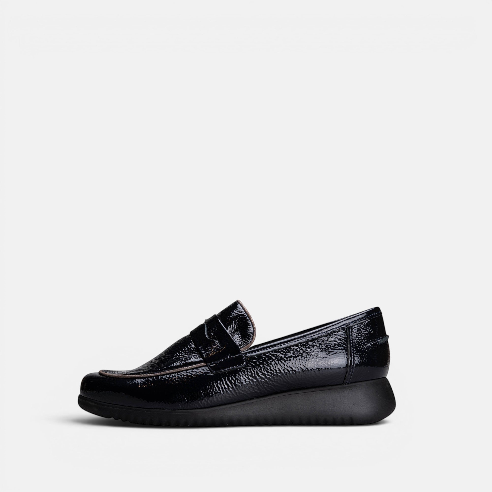 Volzak 703 Chaussure en cuir Noir Vernis