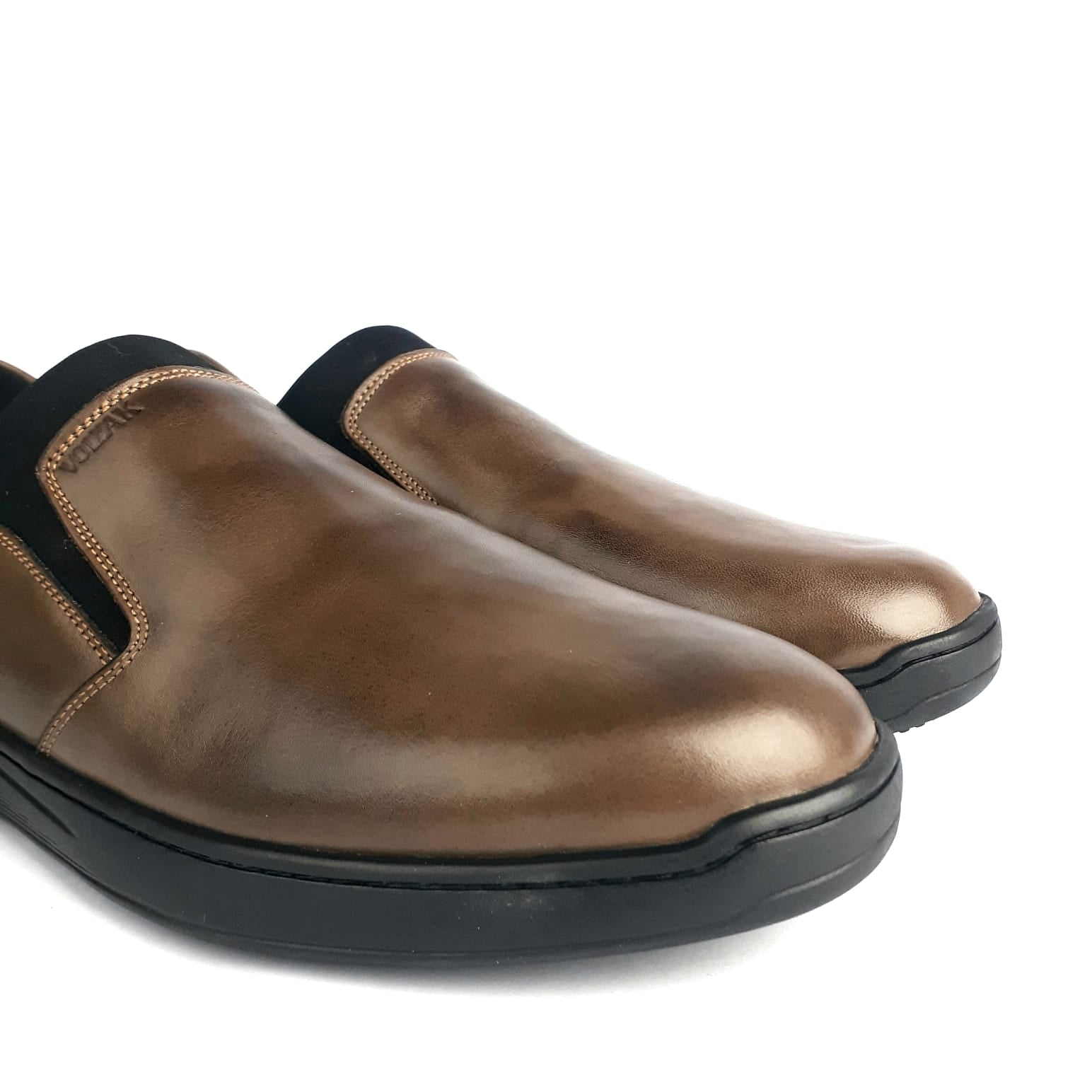 2159 Chaussure en cuir marron