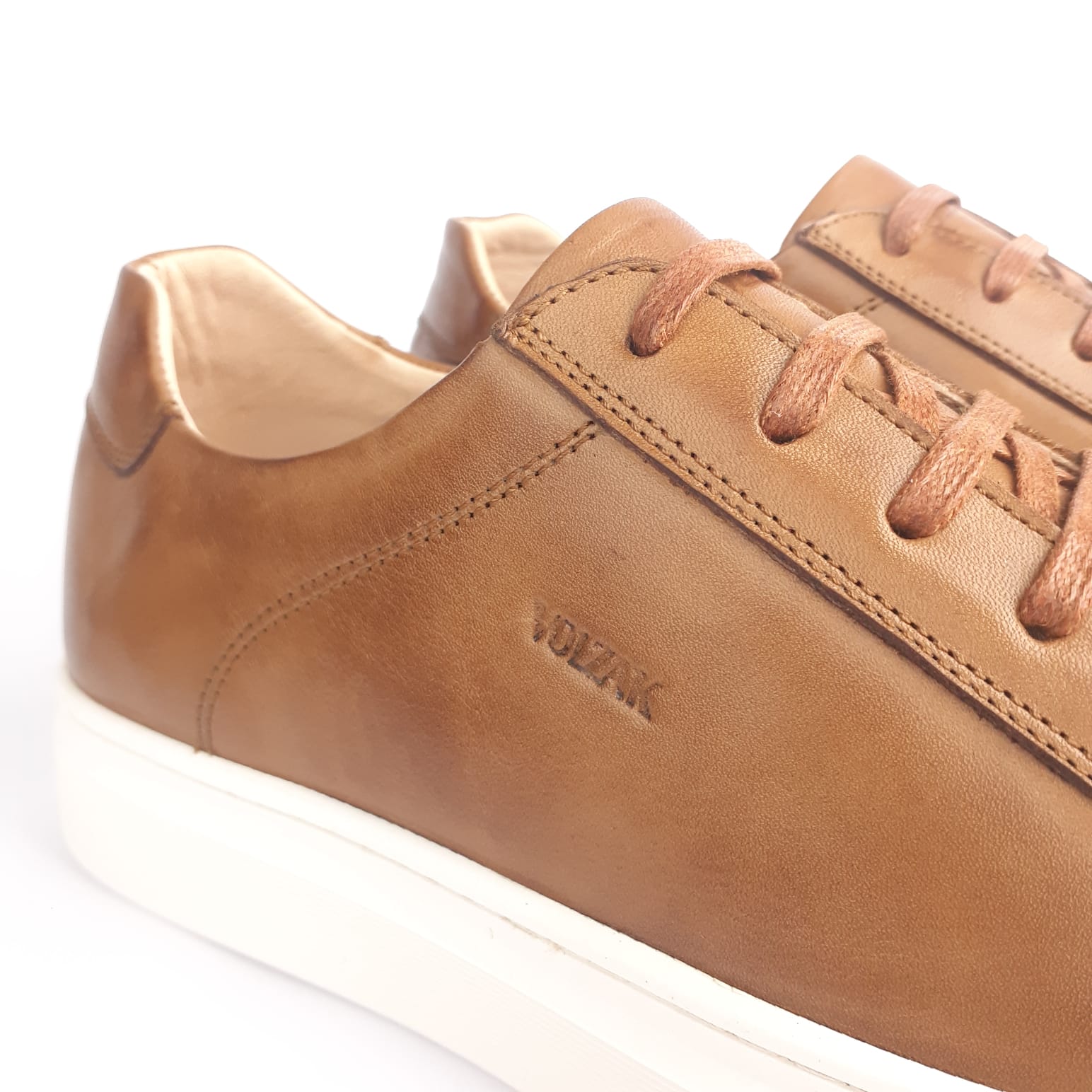 .5033 Basket en cuir Camel