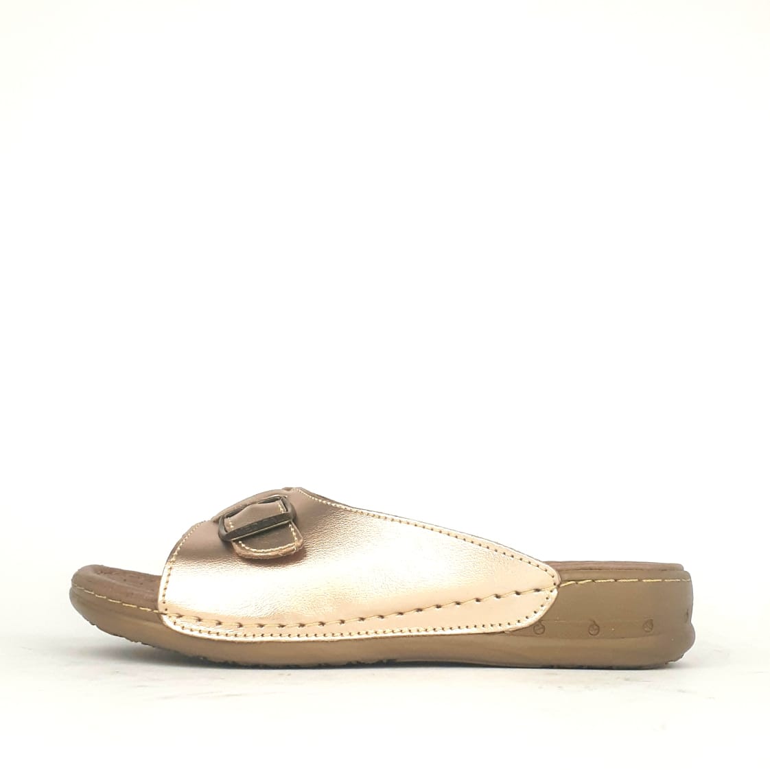 032 Sandale en cuir bronze