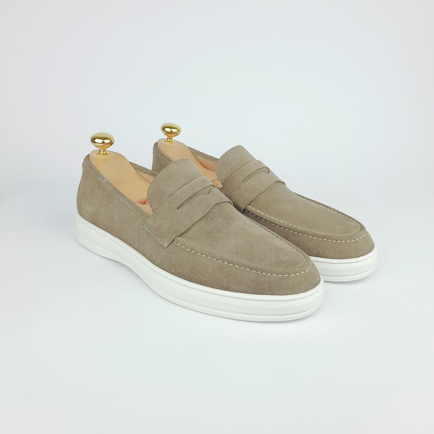 .6044 Mocassin en daim Taupe