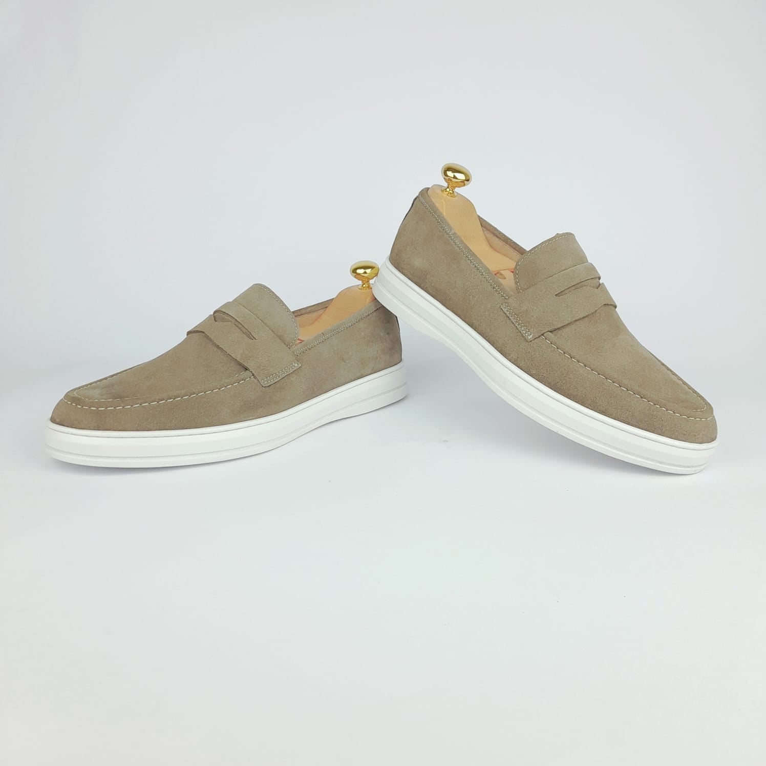 .6044 Mocassin en daim Taupe